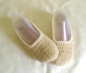 Unisex slippers beige cream wool slippers crochet slippers woman slippers home shoes cosy slippers man slippers