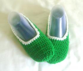Unisex slippers green white wool slippers crochet slippers woman slippers home shoes cosy slippers man slippers